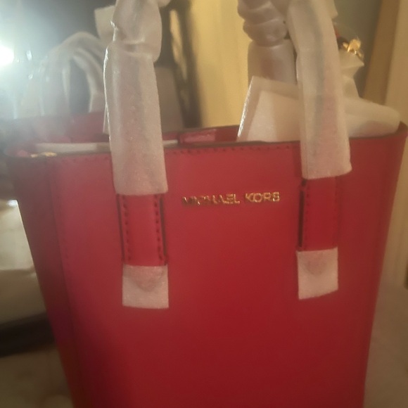 Michael Kors Red Women's Bag - Picture 1 of 5